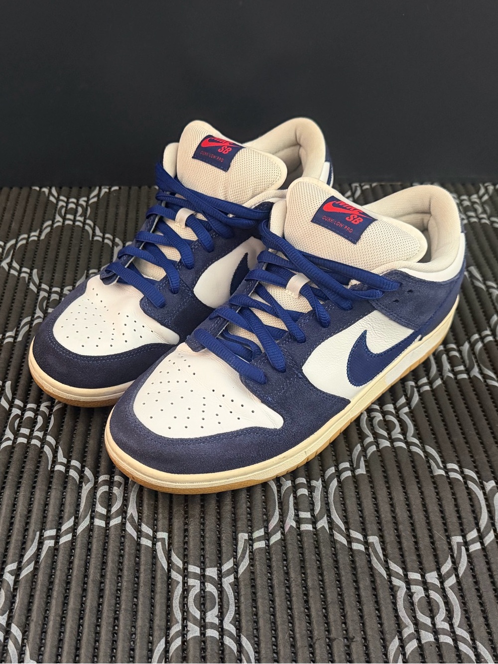 Nike SB Dunk Low (Los Angeles Dodgers) DO9395-400